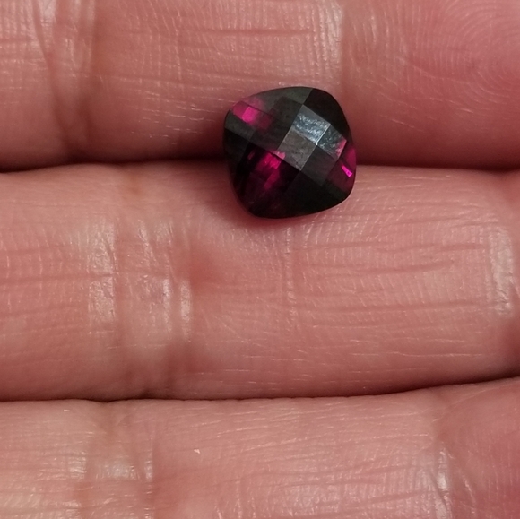 3 carat natural Rhodolite garnet checkered loose gemstone - Picture 15 of 16